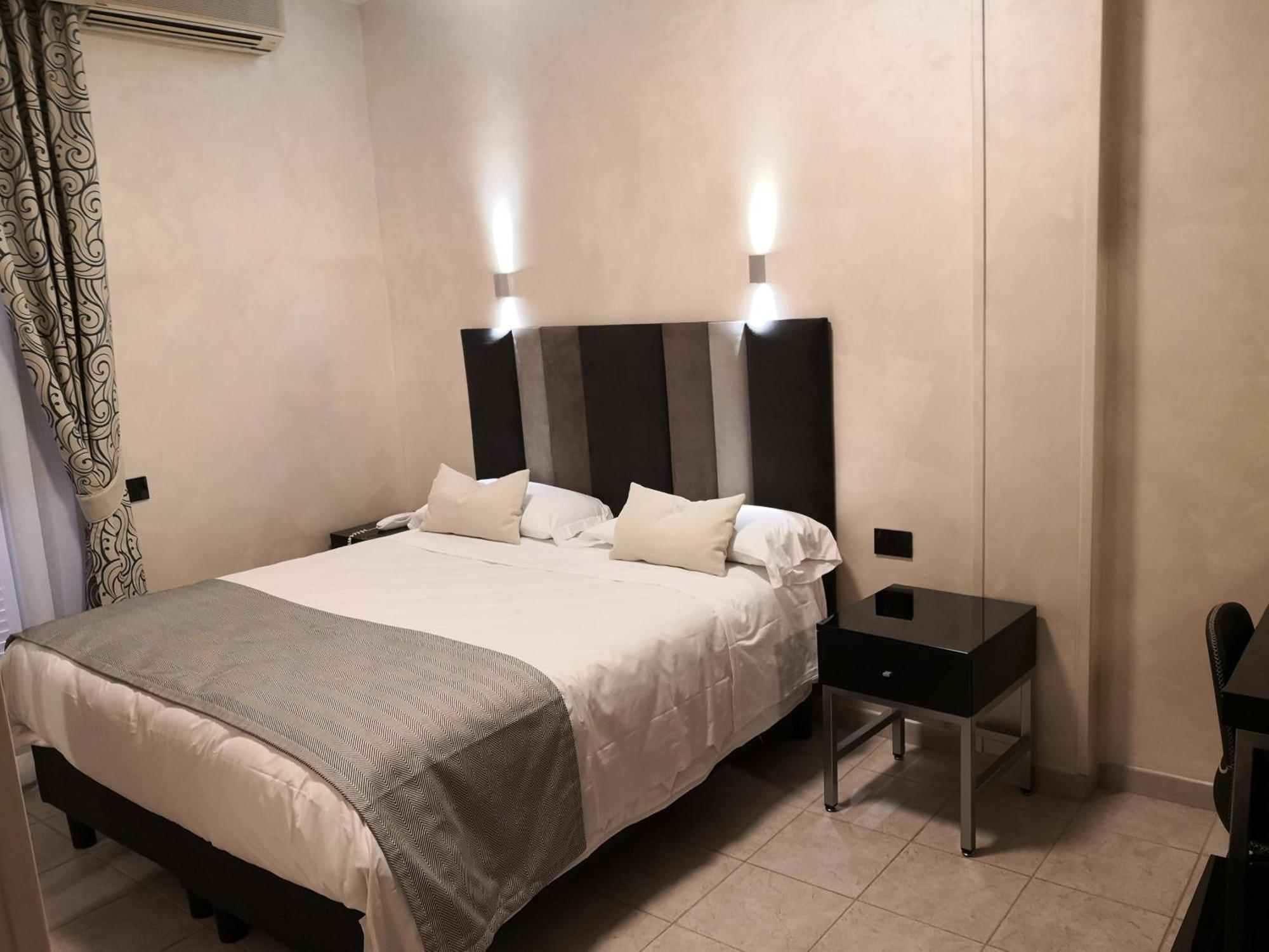 Hotel Rimini — Bilder 1